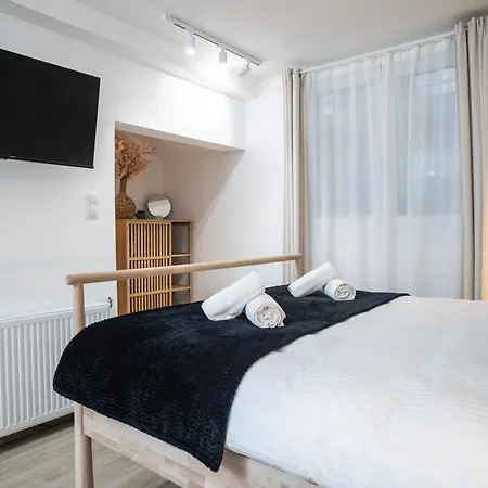 Apartment Kolonaki Semi-basement For 3 Pers *
